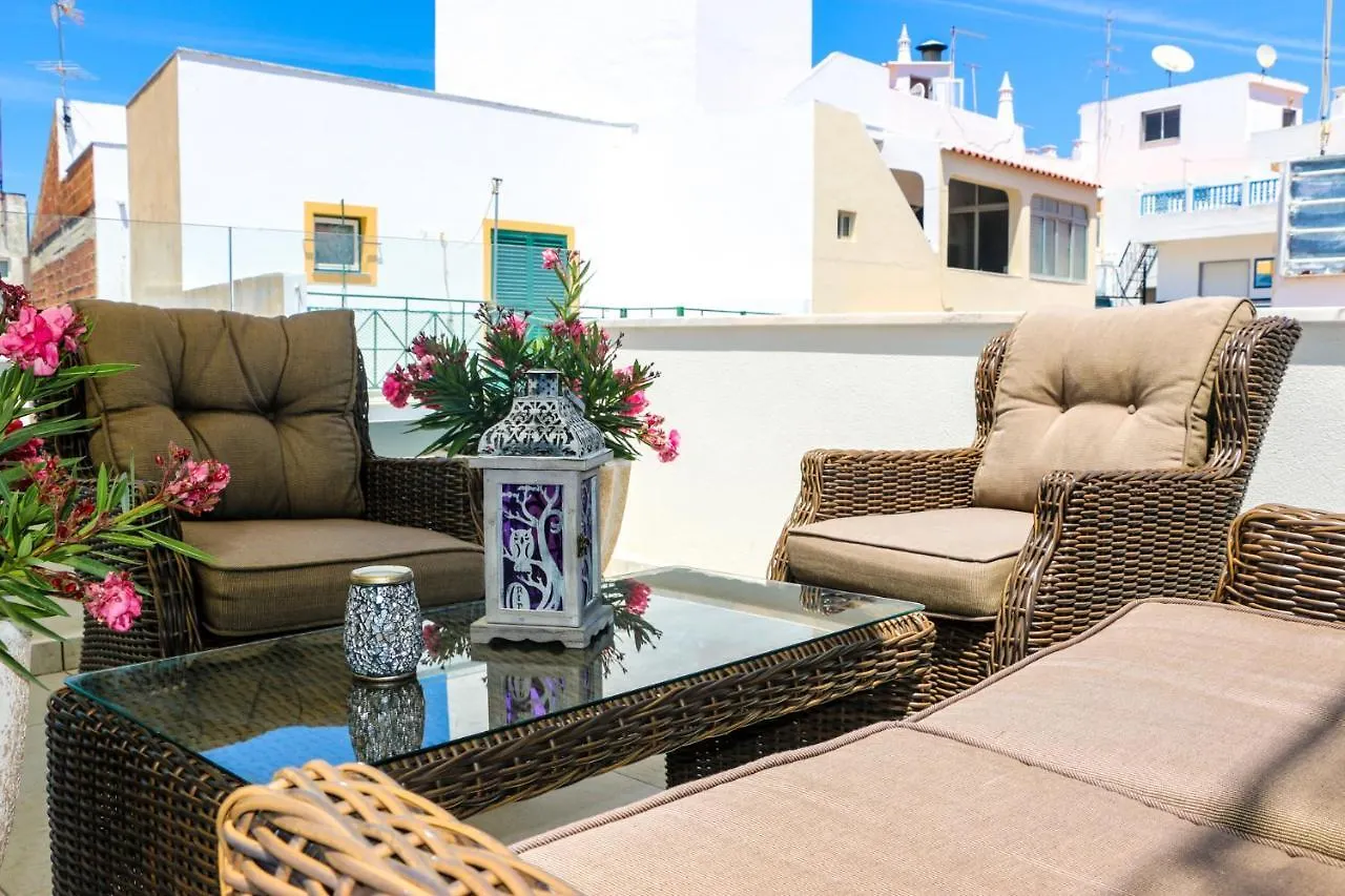 The Birds Nest Villa Alvor 0*,